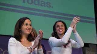 Las ministra Ione Belarra e Irene Montero, en el acto celebrado el sábado por Podemos.