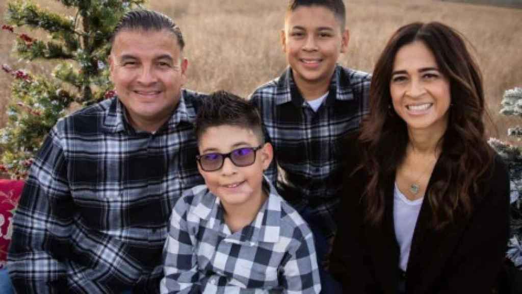 La familia Tomelloso lucha contra el cáncer de sus padres, Laura y Michael