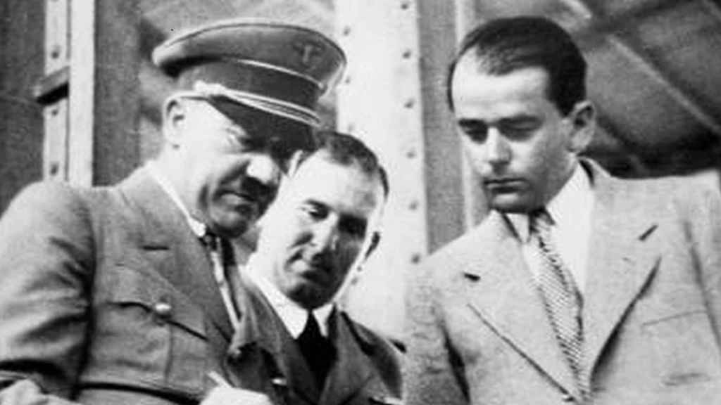 Hitler con Albert Speer (a la dcha.).