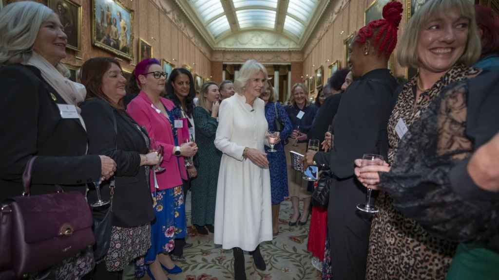 La reina consorte Camilla este pasado martes en Buckingham, donde tuvo lugar el incidente.