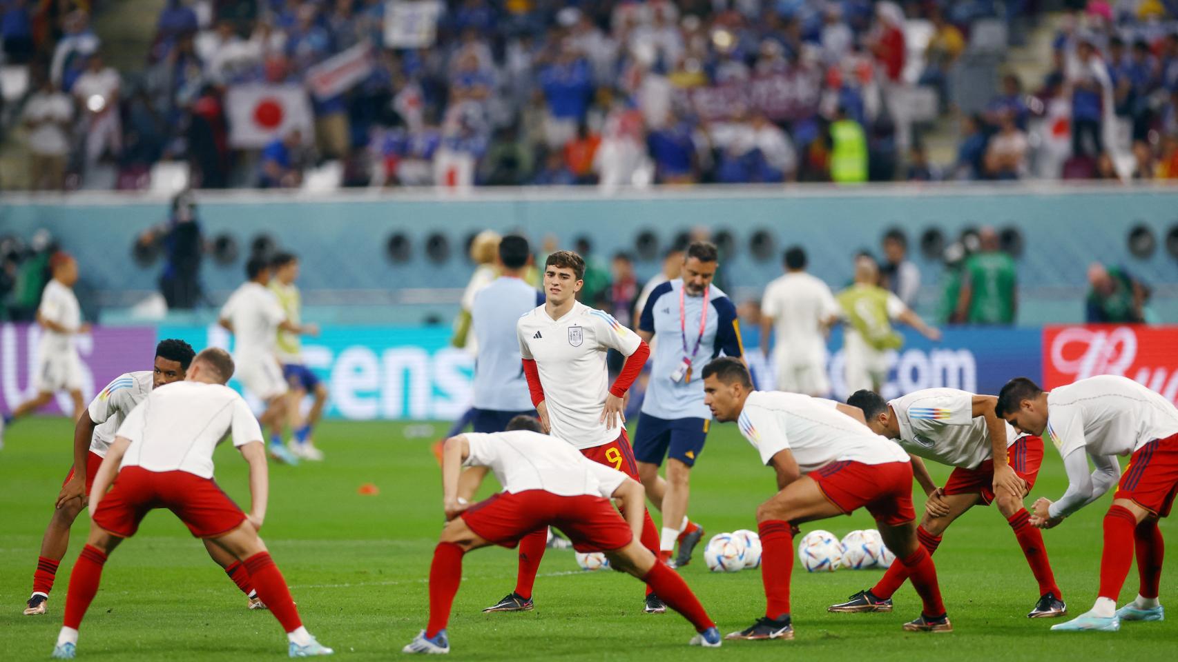 Japón sorprende a España en jornada inaugural del futbol