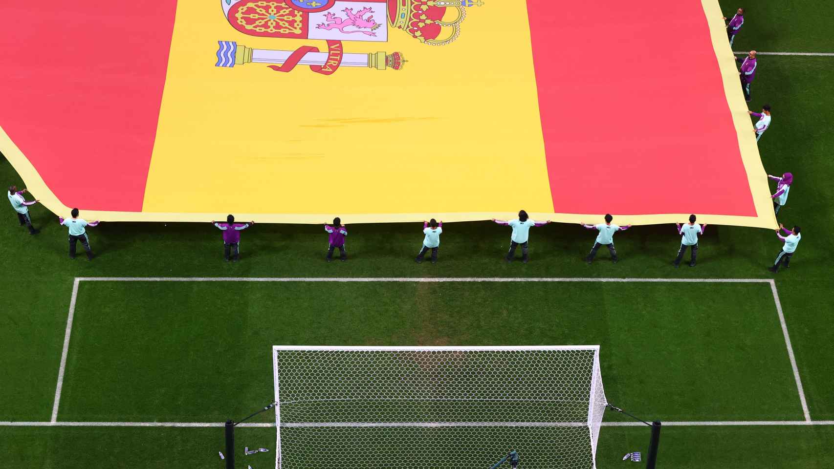 La bandera de España sobre el Khalifa International Stadium