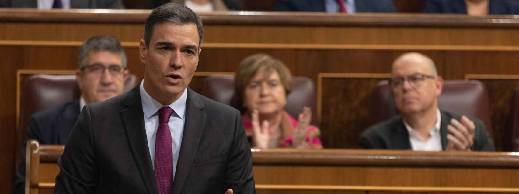 El presidente del Gobierno, Pedro Sánchez, interviene durante una sesión plenaria en el Congreso de los Diputados,