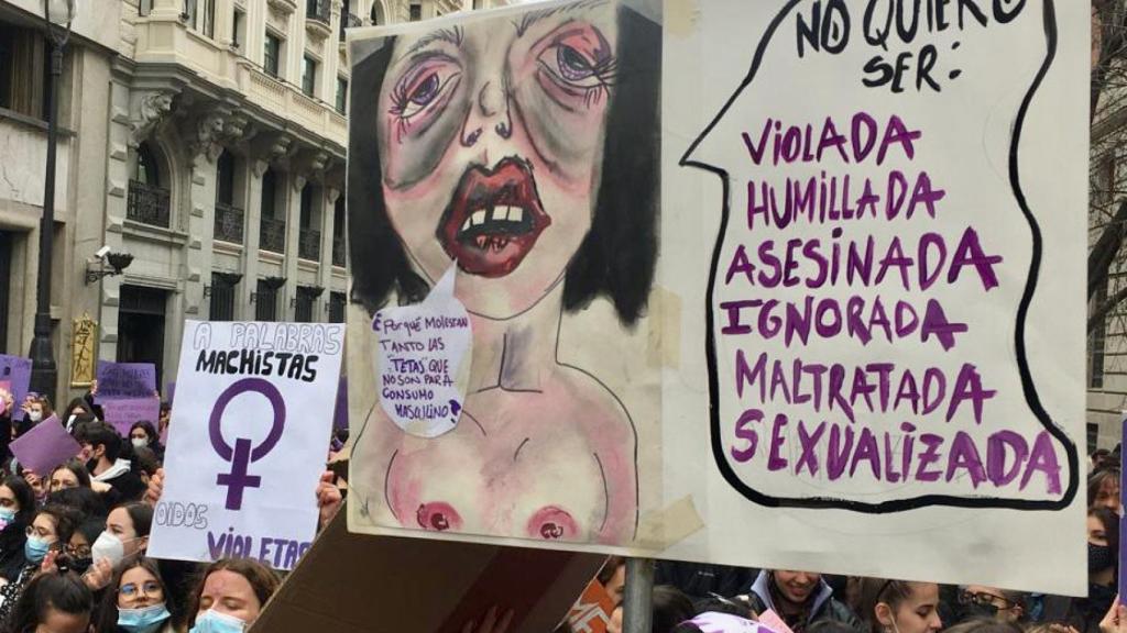 Un cartel en la manifestación en Madrid del 8-M de 2022.