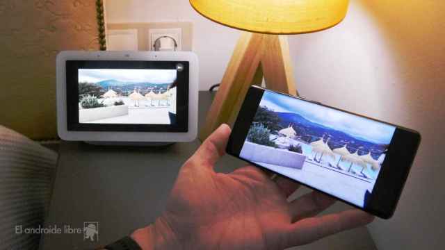 Cómo ver tu móvil en una TV o pantalla inteligente usando Google Home