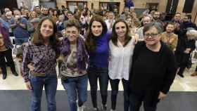Gloria Santiago, Antònia Jover, Isa Serra, Lucía Muñoz y Cristina Gómez, en un acto de la ruta 'La fuerza que transforma', en Palma