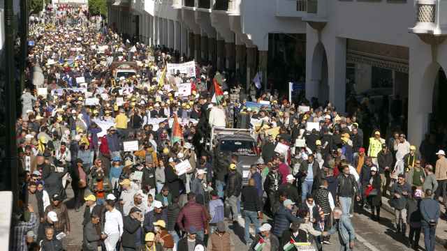 Miles de personas protestaron este domingo en Rabat contra la subida de los precios, la represión y la opresión