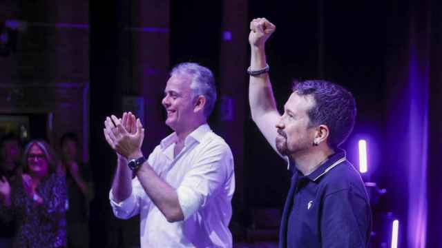 Héctor Illueca, líder valenciano de Podemos, y Pablo Iglesias en un acto reciente celebrado en Valencia.