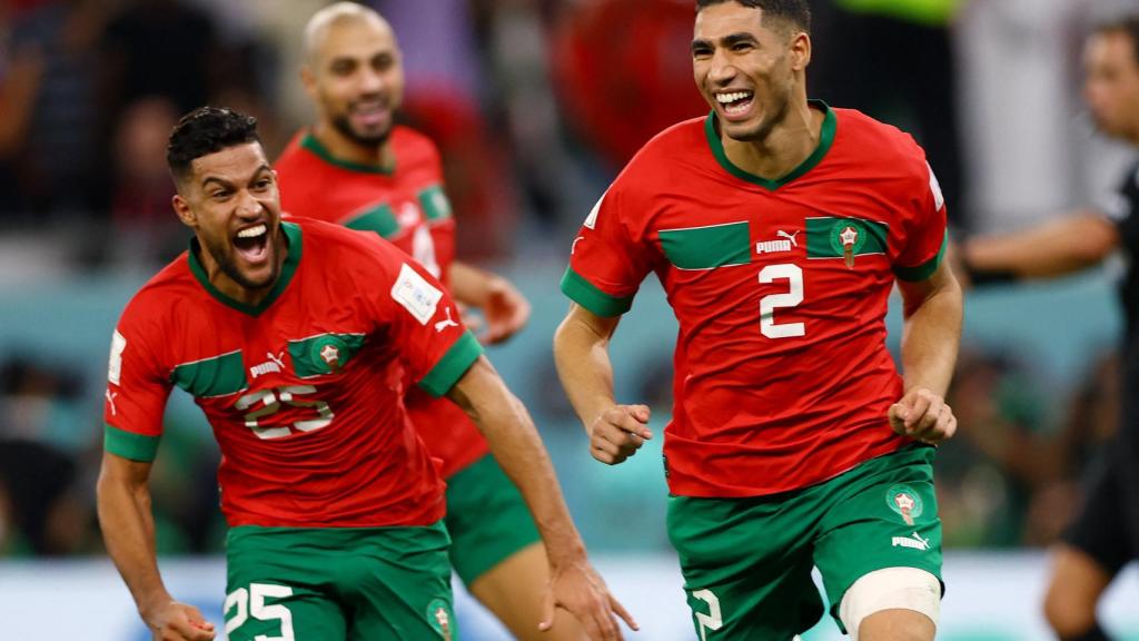 Achraf celebra el pase a los cuartos de final.