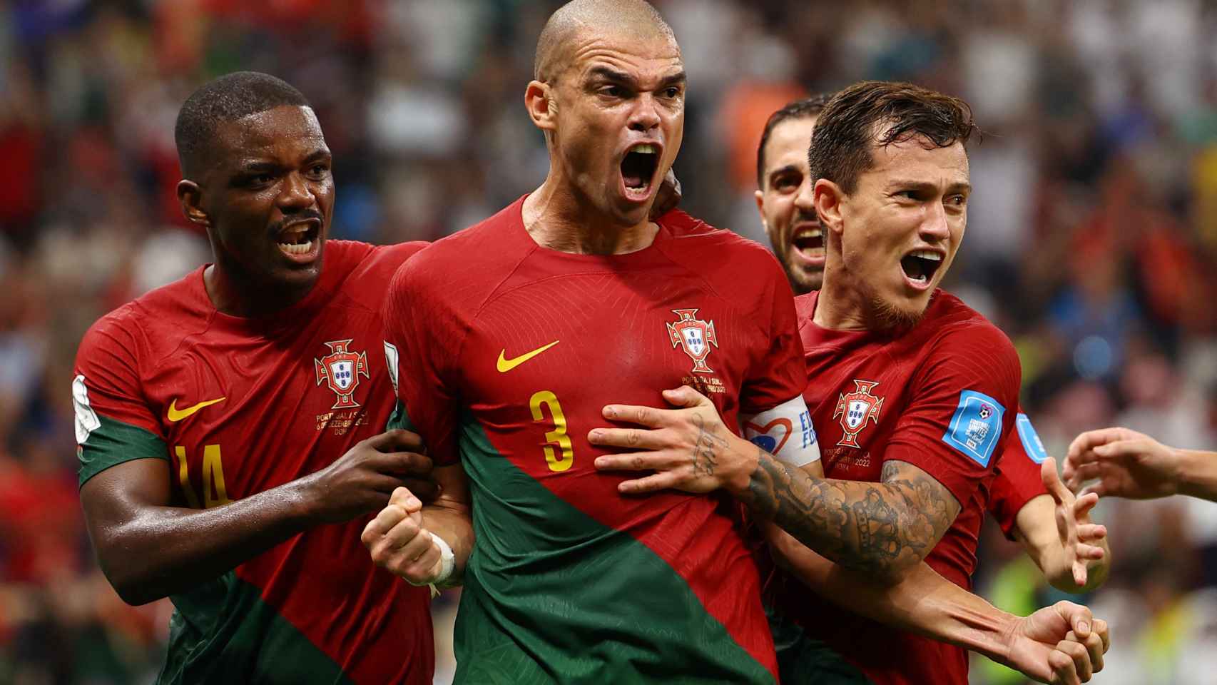 Pepe celebra un gol con Portugal en el Mundial