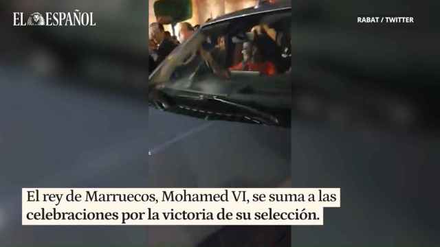 El rey Mohamed VI se suma a las celebraciones en Rabat por la victoria de Marruecos ante España en el mundial