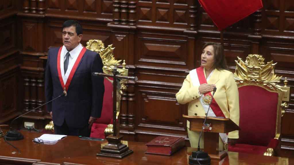 Dina Boluarte este miércoles, durante la jura del cargo de presidenta de Perú.