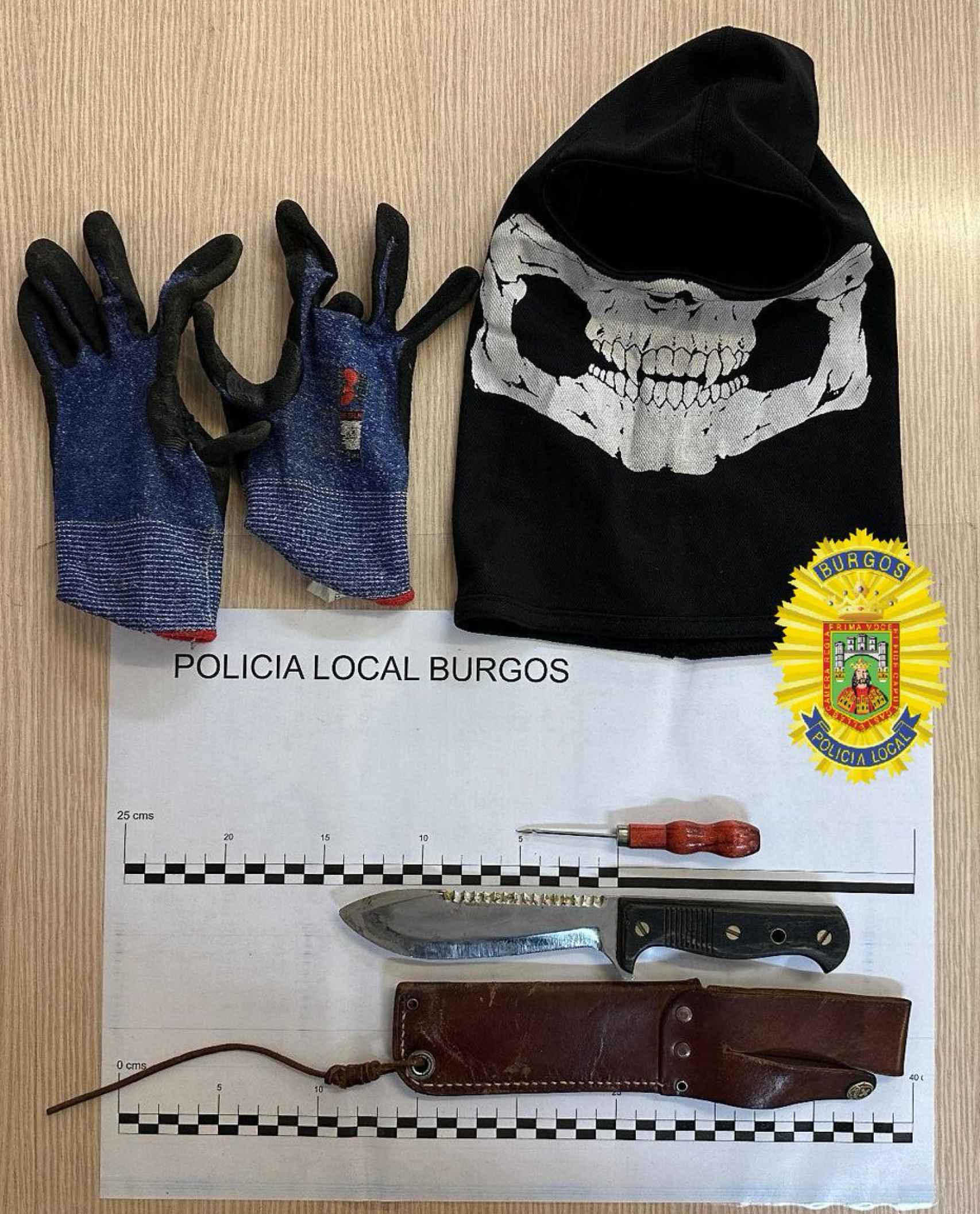 Objetos peligrosos incautados por la Policía Local de Burgos a los menores