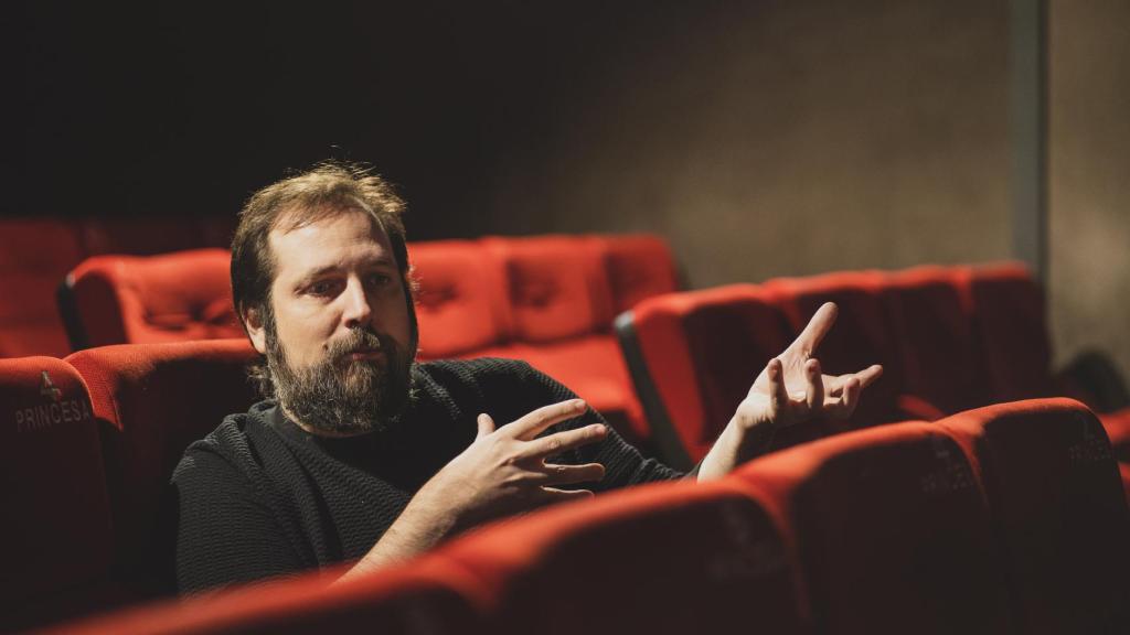 Carlos Vermut en un momento de la entrevista. Foto: Sara Fernández