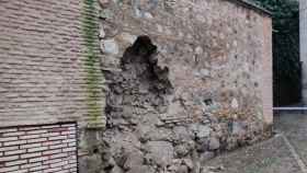 Imagen del muro derrumbado. Foto: Bomberos de Toledo
