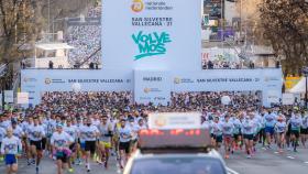 La salida de la carrera popular de la Nationale-Nederlanden San Silvestre Vallecana 2021