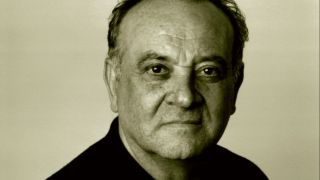 El músico Angelo Badalamenti, en un retrato de su página web.