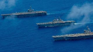 Una flota de portaaviones ligeros de EEUU para frenar a China en Taiwán: 240 aviones de combate