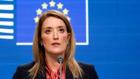 La presidenta de la Eurocámara, Roberta Metsola, durante la rueda de prensa.