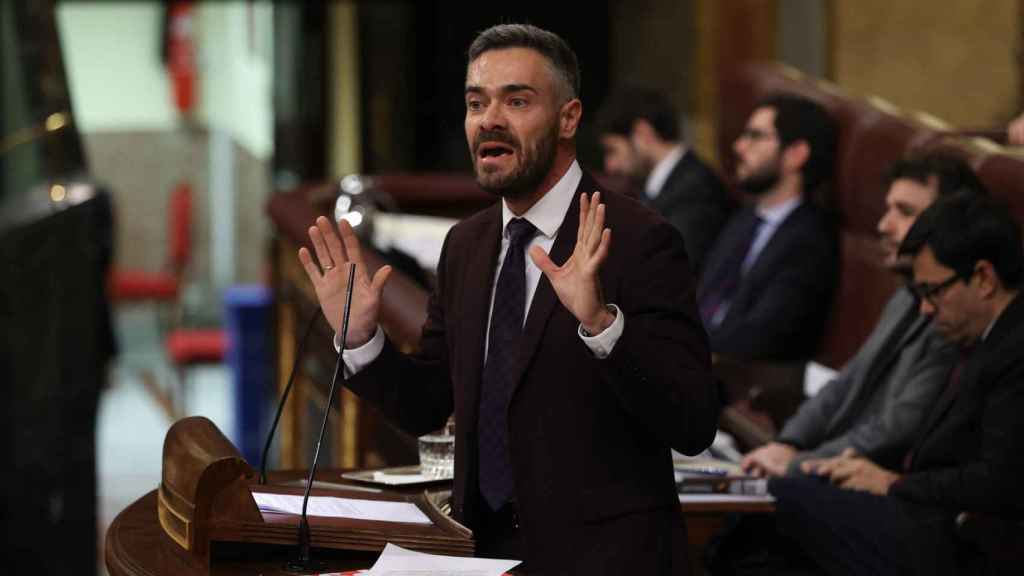 El diputado socialista Felipe Sicilia el pasado jueves en la tribuna de oradores del Congreso.