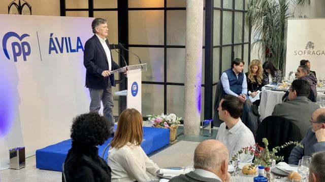 Francisco Vázquez en la comida de Navidad del PP de Ávila