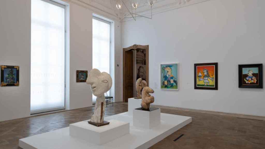 One of the rooms of the exhibition 'Maya Ruiz-Picasso, fille de Pablo'.