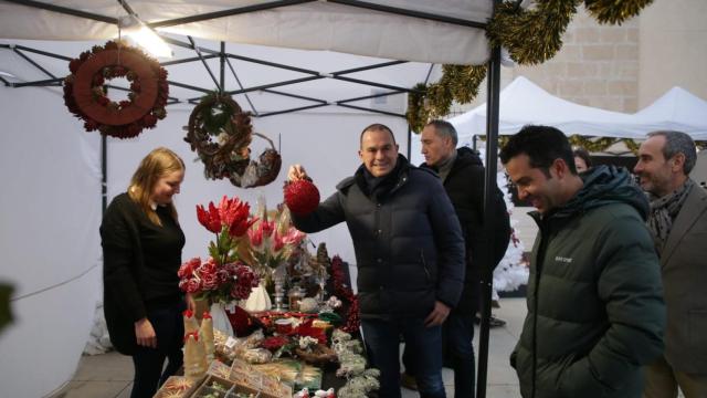 Francisco Requejo inaugura la Estación de la Navidad de la Diputación de Zamora