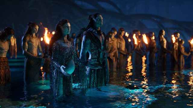 Kate Winslet da vida a Ronal en Avatar: El sentido del agua.
