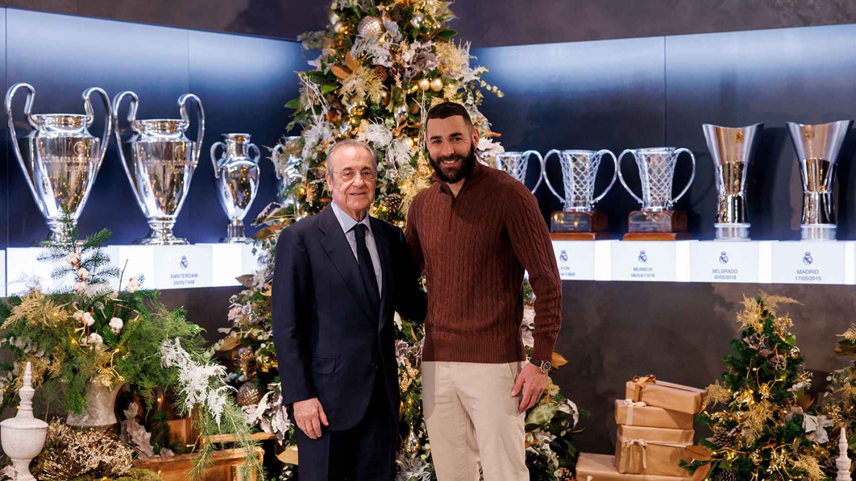 Florentino Pérez junto a Karim Benzema.