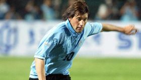 Fabien O'Neill durante un partido con la selección de Uruguay