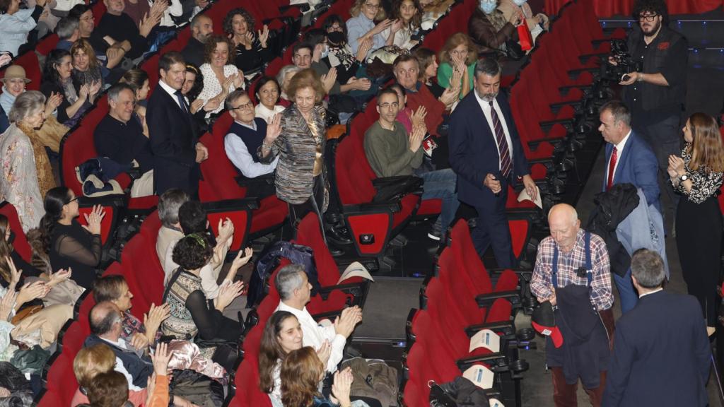 La Emérita fue ovacionada a su entrada al concierto.