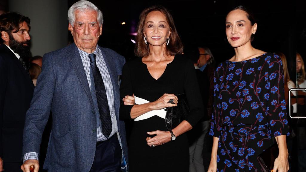 La pareja con Tamara Falcó en una fiesta en 2019.