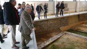 El consejero de Cultura, Turismo y Deporte, Gonzalo Santonja, visita la Villa Romana de Camarzana de Tera