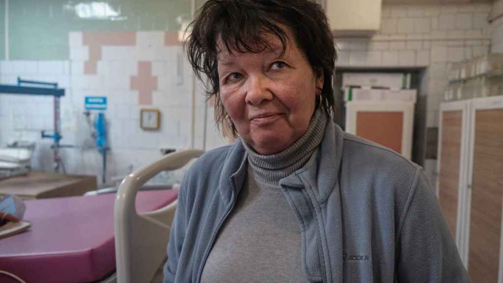 The acting director of the center, Oksana Tomchenko, in one of the delivery rooms.