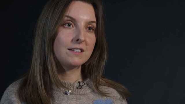 Hannah Farrell contando su historia en el pequeño documental 'The misdiagnosis that sent me to psychiatric hospital'