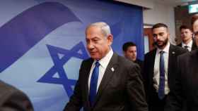 El primer ministro israelí, Benjamin Netanyahu , asiste a la reunión semanal del gabinete en Jerusalén, el 3 de enero de 2023.