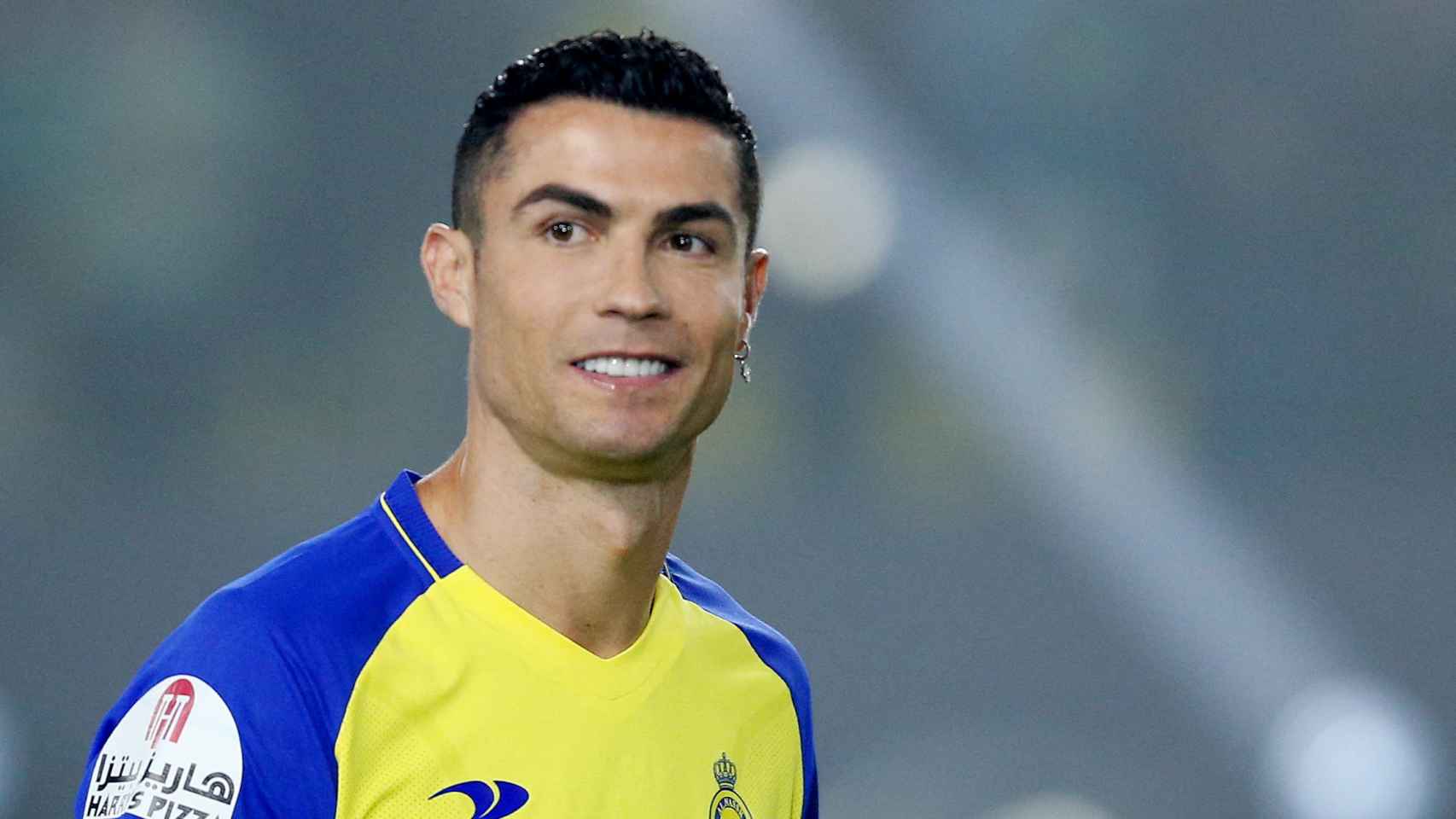 Cristiano Ronaldo, con la camiseta del Al-Nassr durante su presentación
