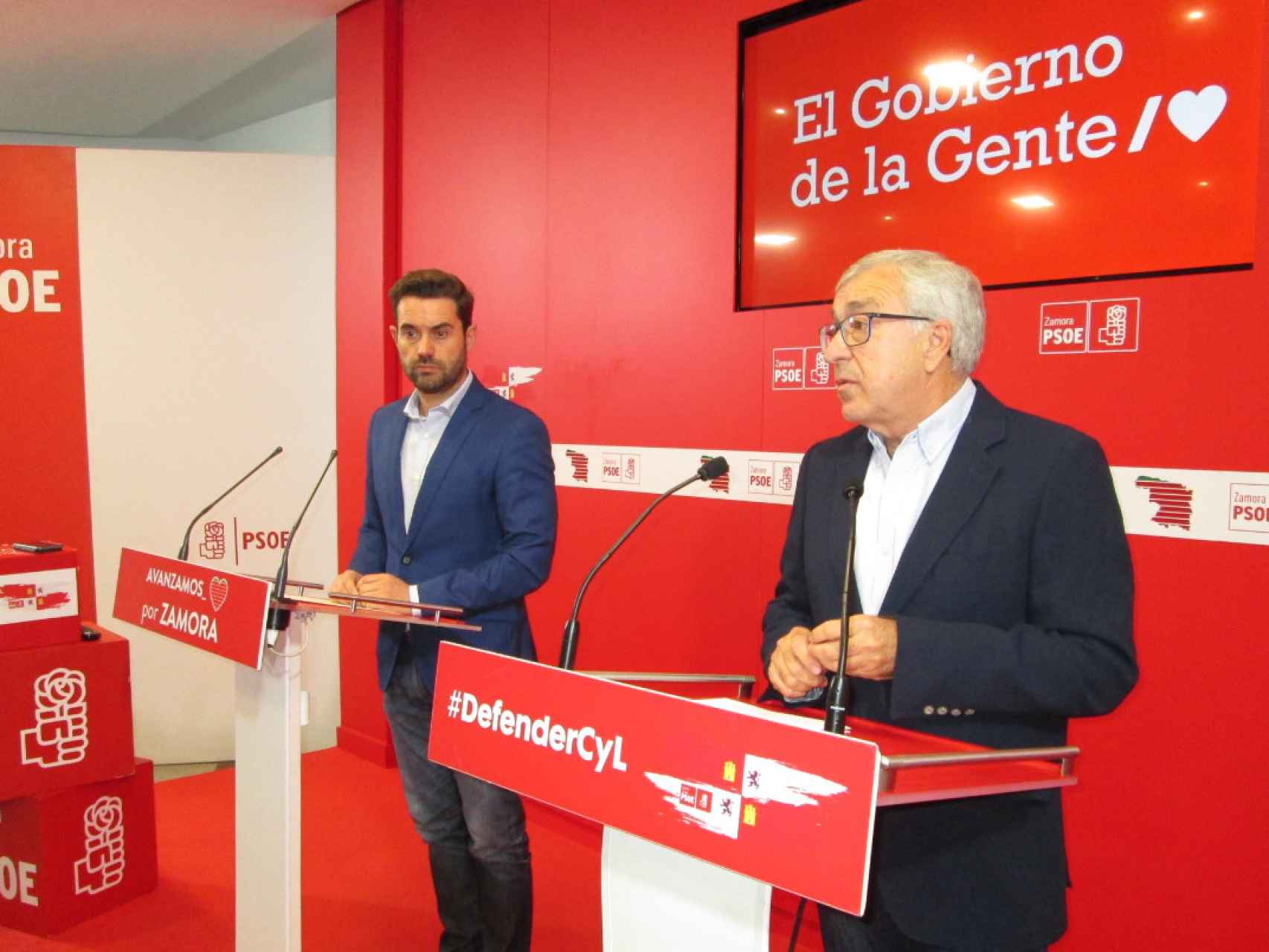 Los parlamentarios nacionales del PSOE, Antidio Fagúndez y José Fernández, en una imagen de archivo.