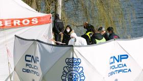 Imagen del rescate del cuerpo sin vida de un joven ahogado en el río Duero.