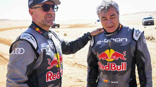 Stéphane Peterhansel y Carlos Sainz en el Rally Dakar 2023