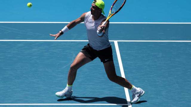 Rafa Nadal entrenando en Australia