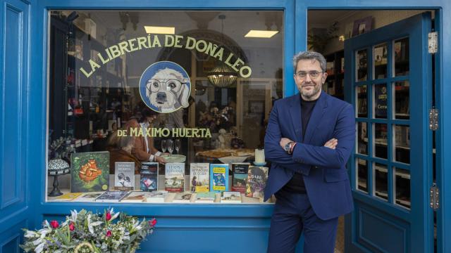 Máximo Huerta recibe a El ESPAÑOL en su librería poco antes de la inauguración.