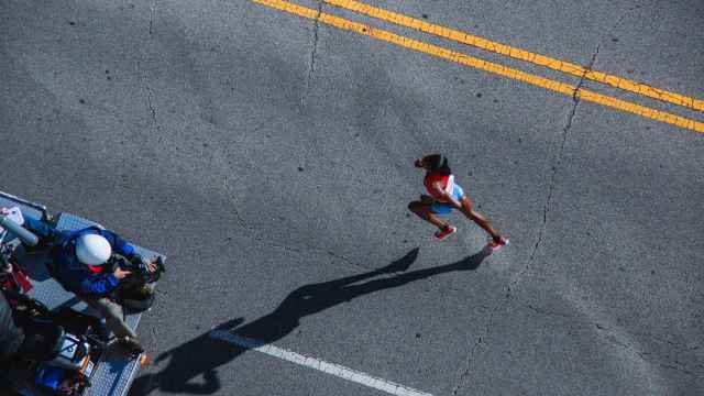 Una atleta, durante la disputa de una prueba de maratón. FOTO: Pixabay.