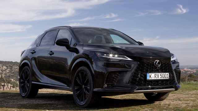 Así es el Lexus RX, un nuevo SUV híbrido y enchufable a la venta desde 2023.