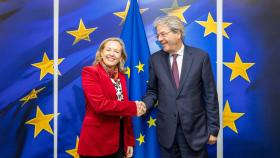 La vicepresidenta Nadia Calviño durante su reunión este lunes con el comisario de Asuntos Económicos, Paolo Gentiloni.