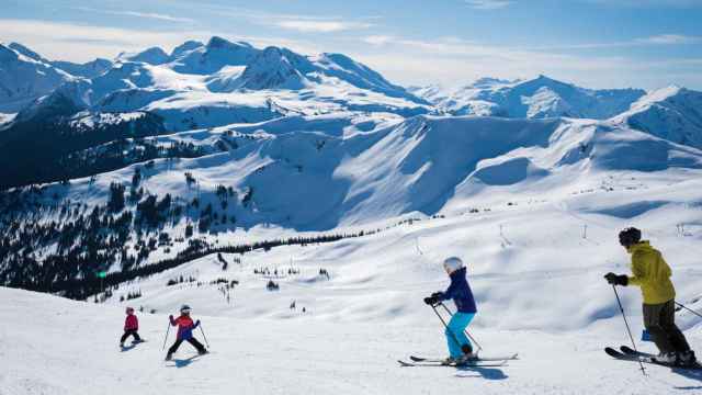 Dónde esquiar en Madrid y cómo llegar a las pistas más cercanas