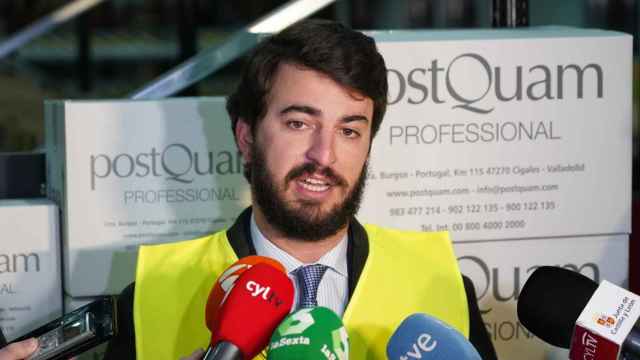 El vicepresidente de la Junta de Castilla y León, Juan García-Gallardo, inaugura las nuevas instalaciones de PostQuam Professional, en Cigales (Valladolid)