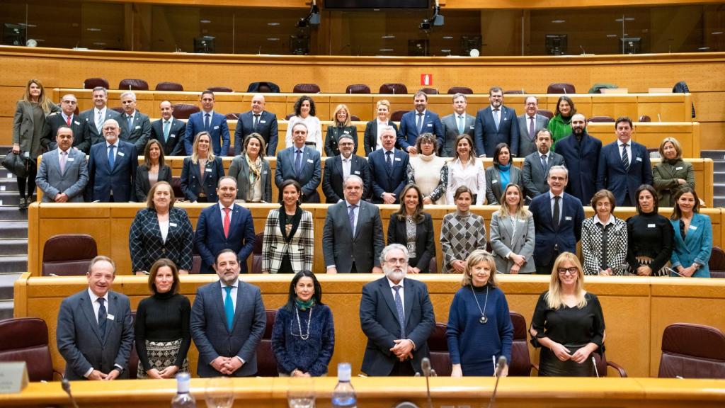 Foto de familia con todos los presidentes regionales de los respectivos Colegios Farmacéuticos.