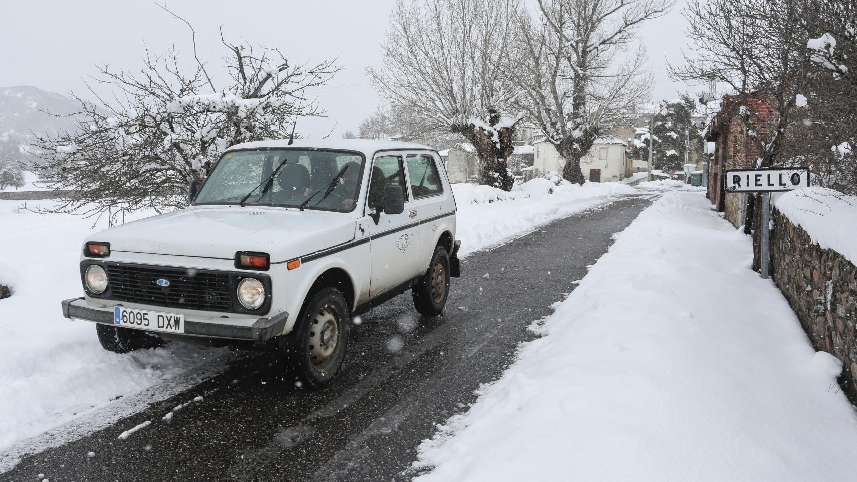 Estos son los tramos de Castilla y León donde se mantiene la prohibición de  circular a camiones y articulados por la nieve