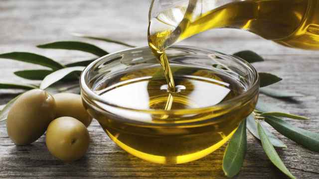 Estos son los 10 mejores aceites virgen oliv extra de España por menos de 8 €